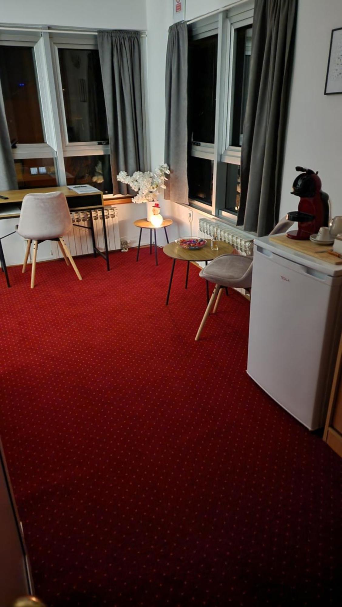 Olimpus Apartmani Bd Banjaluka Banja Luka Phòng bức ảnh